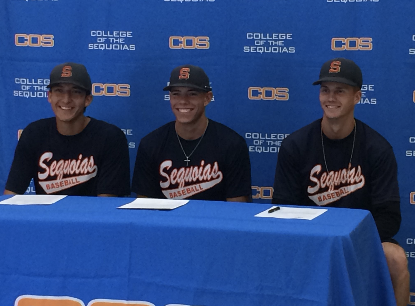 Three Giants sign National Letters of Intent for baseball