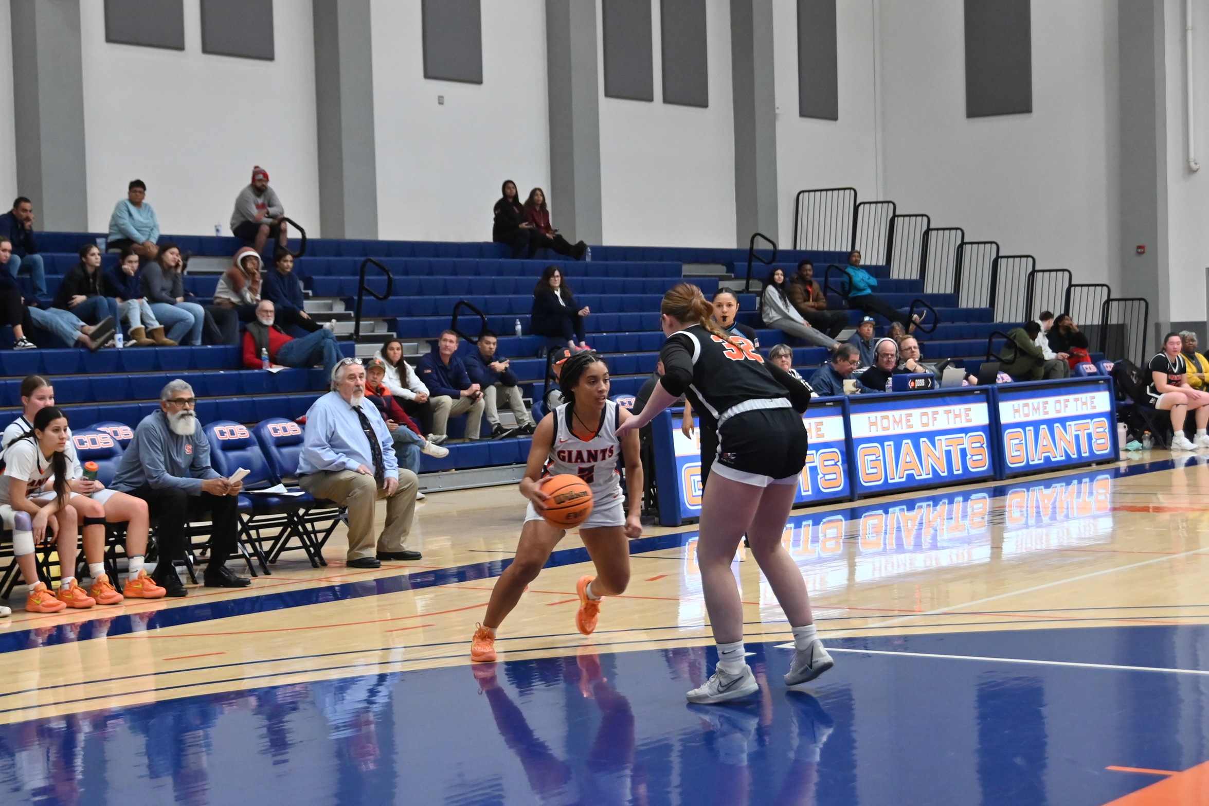 Giants women's basketball opens Gilcrest with win over state No. 14 Ventura